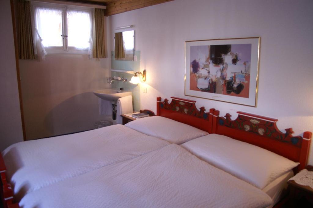Haus Darioli Otel Zermatt Oda fotoğraf